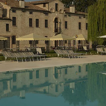 호텔 Corte Arcangeli 3*