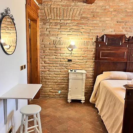 Corte Arcangeli Szálloda Ferrara
