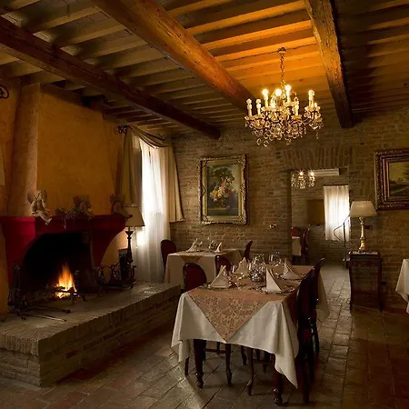 Corte Arcangeli 호텔 3*