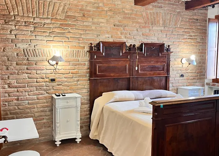 Corte Arcangeli فندق 3*