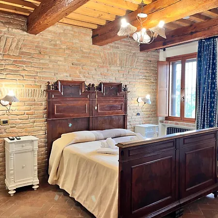 Corte Arcangeli 3* 费拉拉