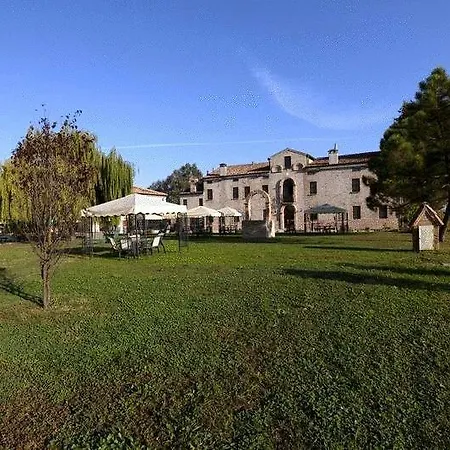 Hotel Corte Arcangeli 3*